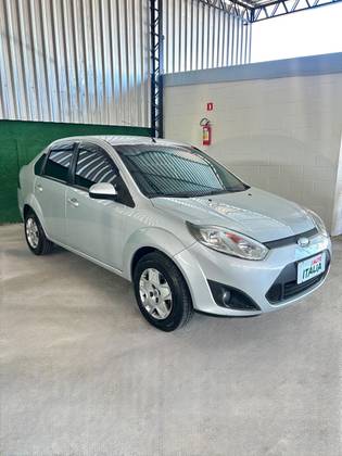 FORD FIESTA 1.6 ROCAM SEDAN 8V FLEX 4P MANUAL